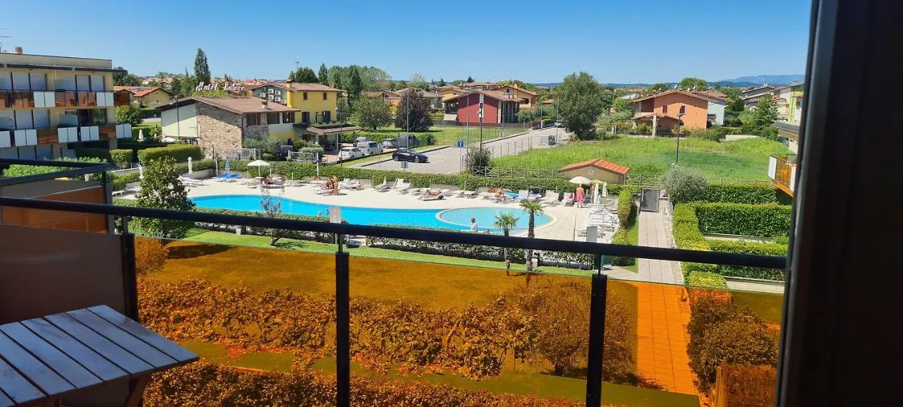 Casa Belvi - Family Appartement Lugana-Σιρμιόνε Διαμέρισμα